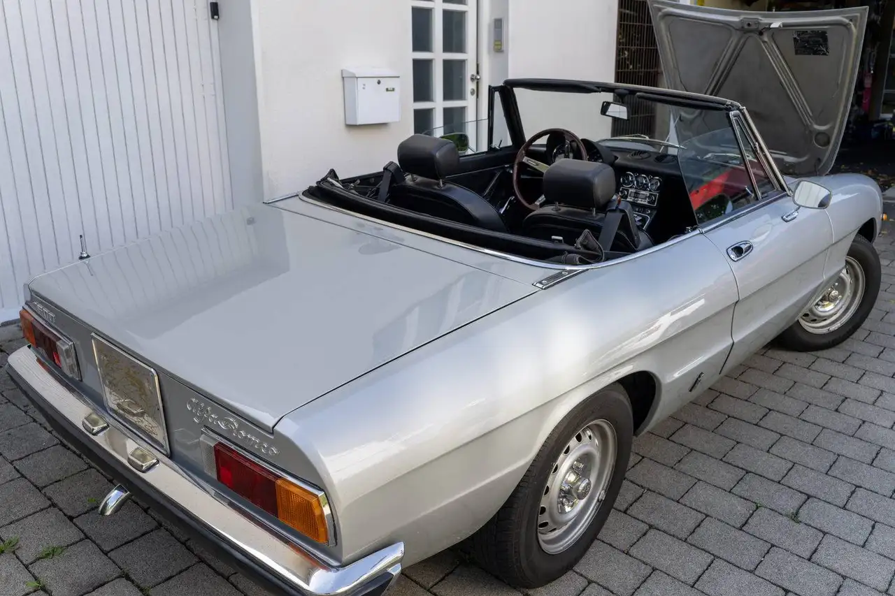 Alfa Romeo Spider 1600 Junior, foto 6