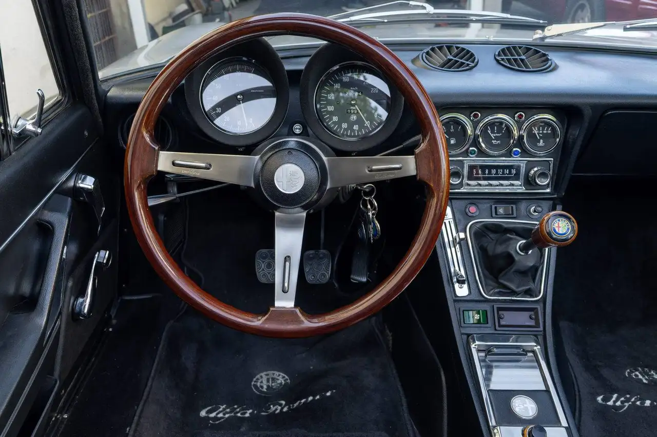 Alfa Romeo Spider 1600 Junior, foto 11