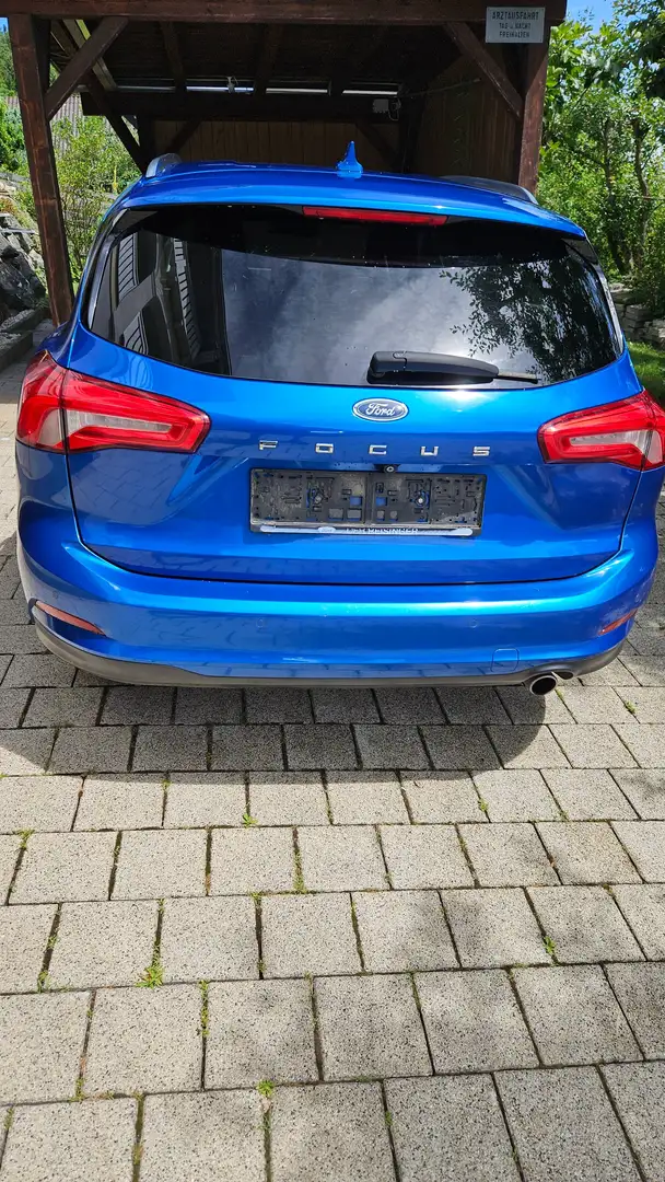 Ford Focus Focus Traveller 1,5 EcoBlue Titanium Business Titanium Business Blau - 2