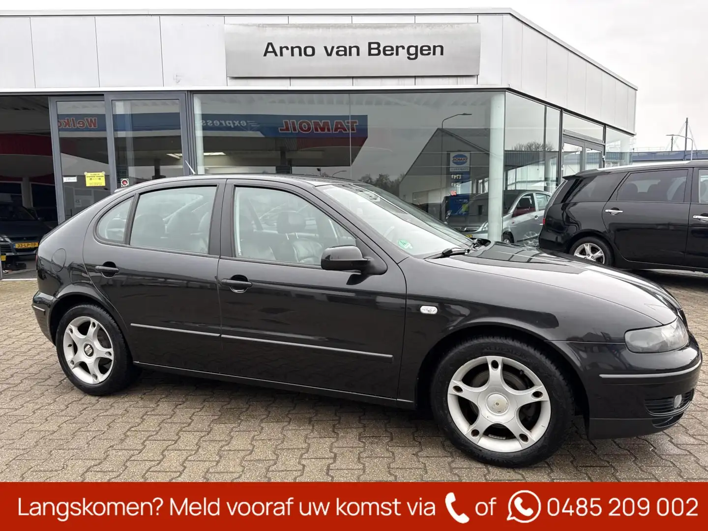 SEAT Leon 1.8-20V Sport, 125 PK, lederen interieur, climatro Schwarz - 1