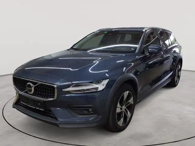 Volvo V60 view 2