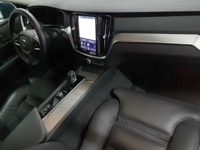 Volvo V60 view 9