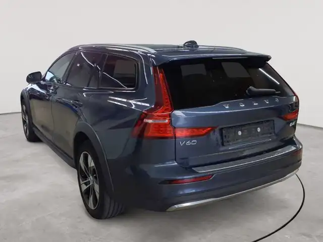 Volvo V60 view 5