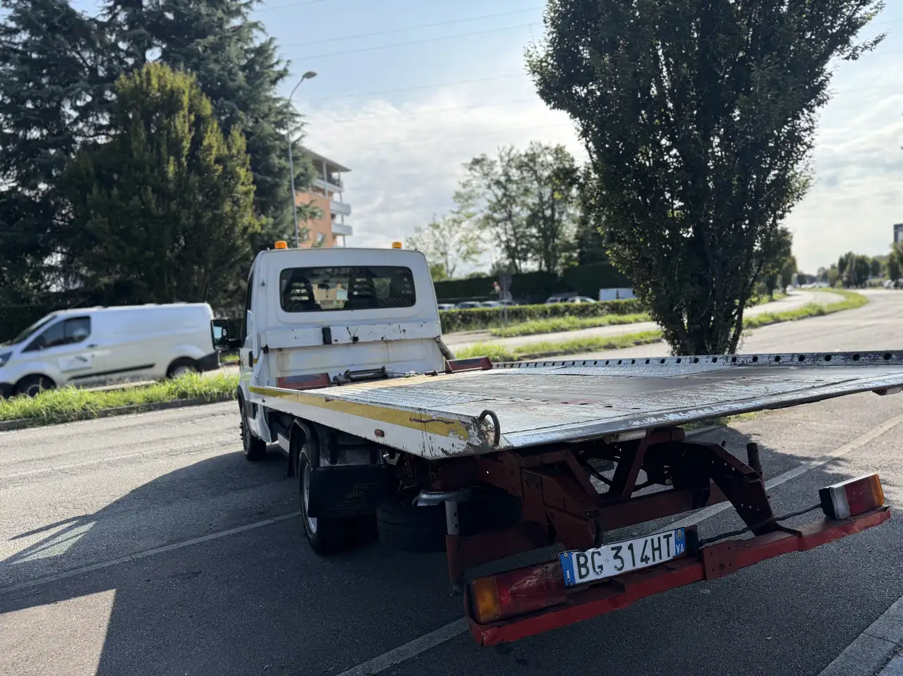 Iveco Daily 50 c13 CARROATTREZZI SCARABILE TCM - PATENTE C, foto 3