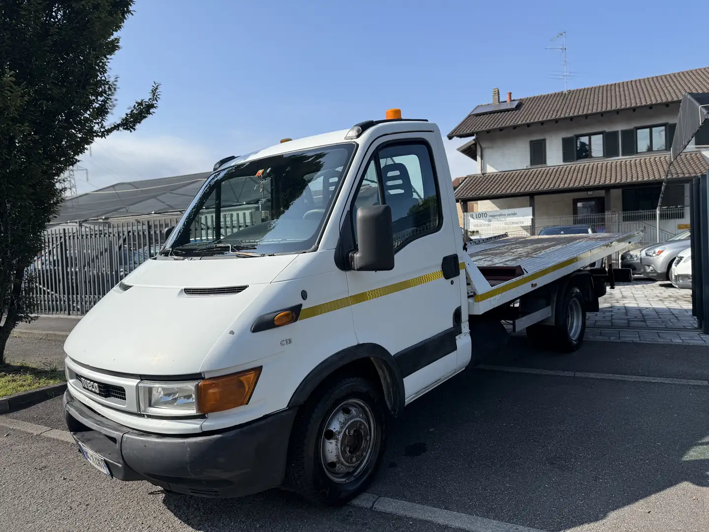 Iveco Daily 50 c13 CARROATTREZZI SCARABILE TCM Bianco - 2