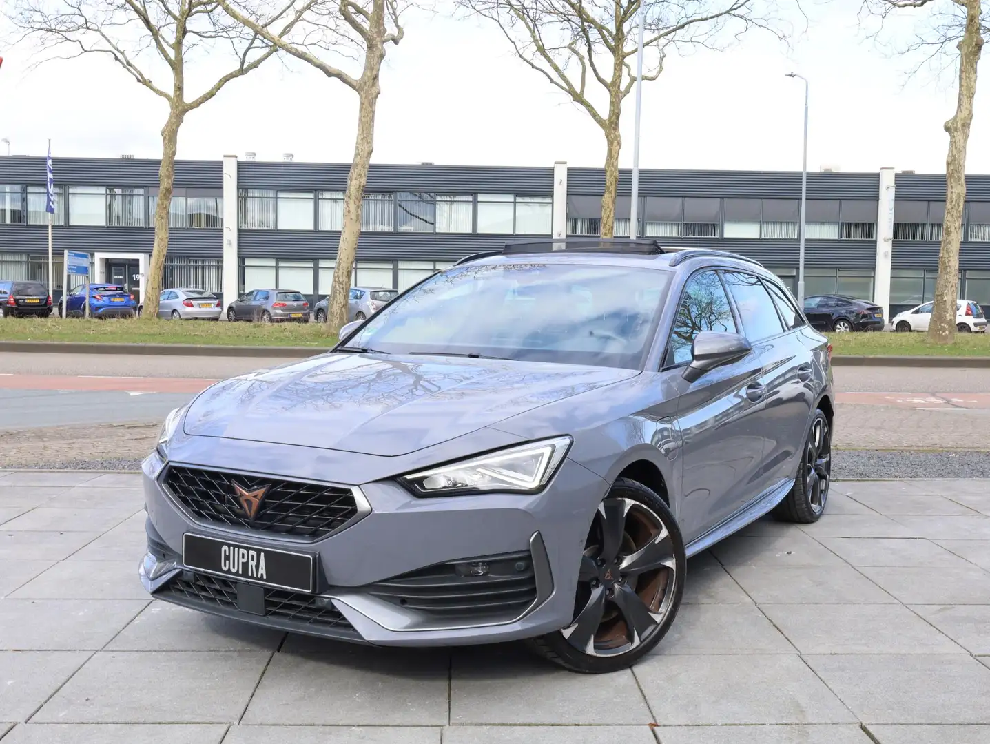 CUPRA Leon Sportstourer 1.4 e-Hybrid 245PK | Panodak | Keyles Grijs - 1