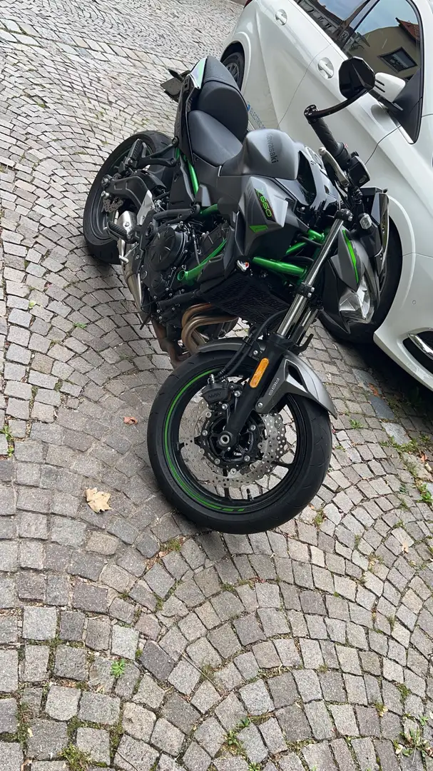 Kawasaki Z 650 Grün - 1