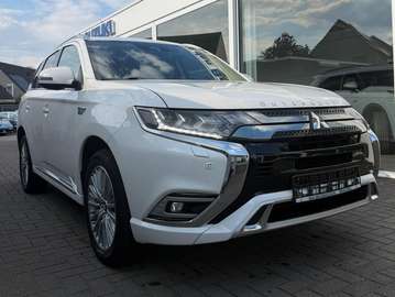 Outlander PHEV 2.4i 4WD Business Edition SDA-NAV