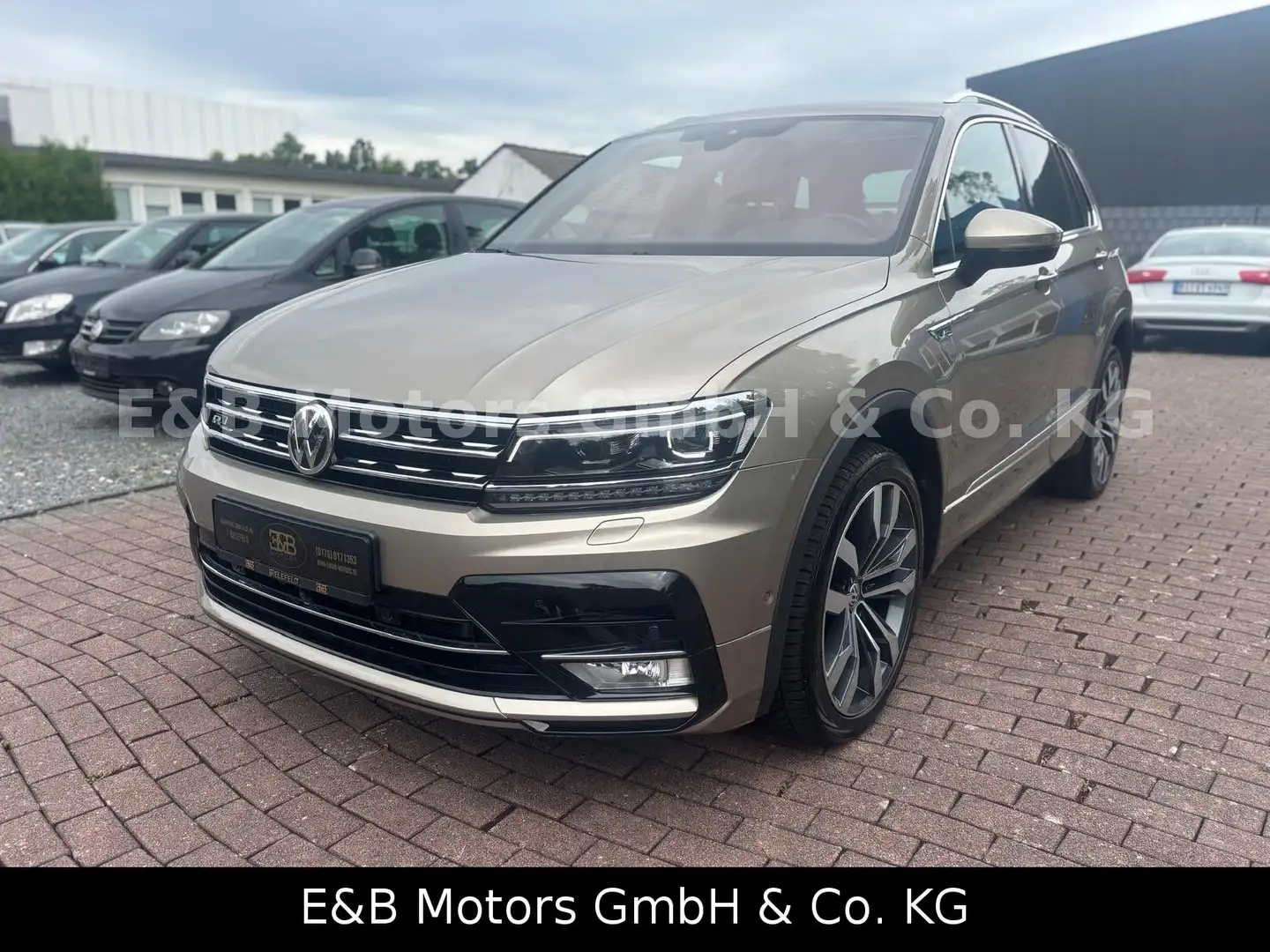 Volkswagen Tiguan Highline R-Line/2.Hand/Pano/ Virtual/Sthz Beige - 1