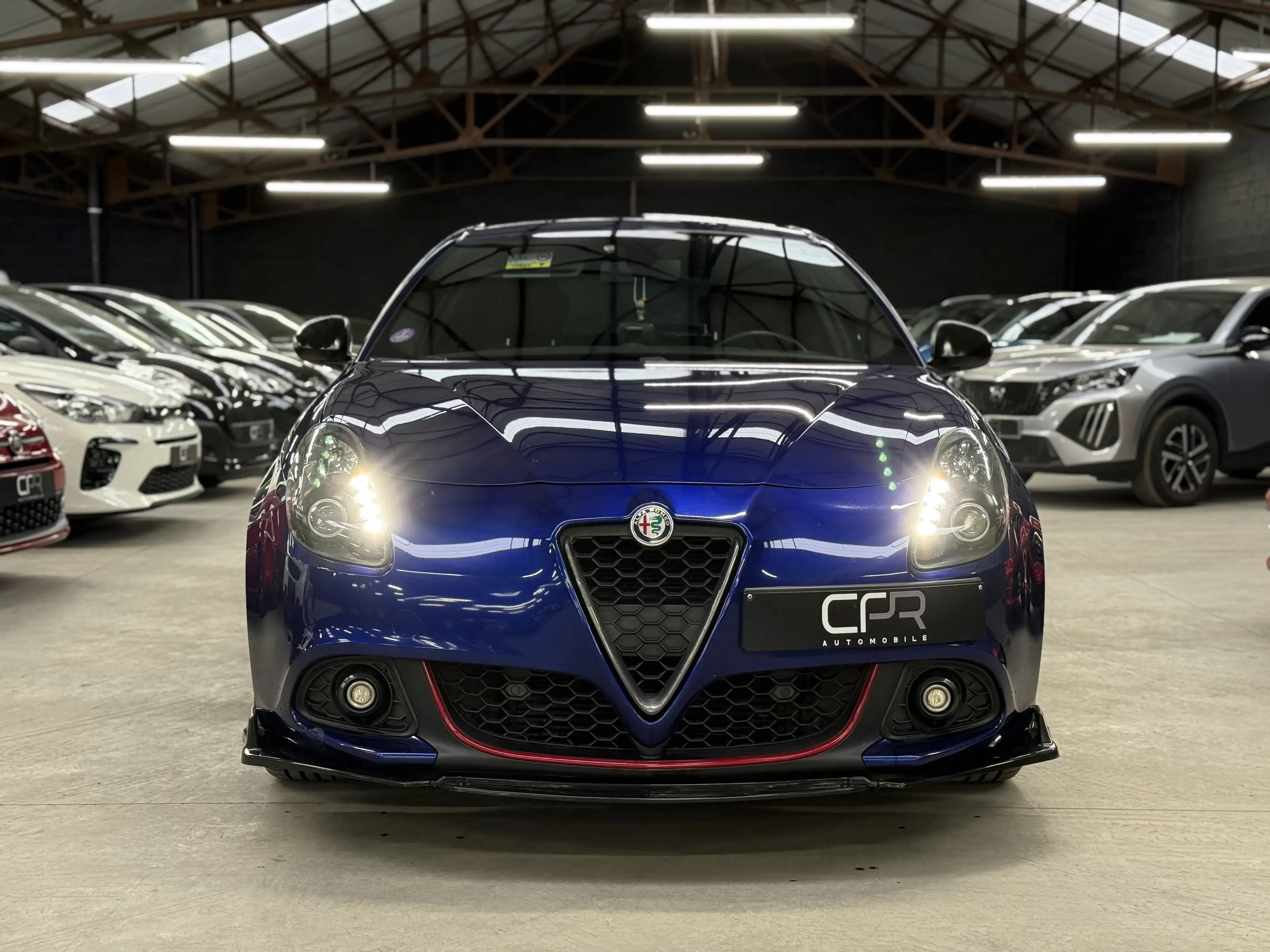 Alfa Romeo Giulietta 1.4i * SPORT * RADAR AV/AR * BLUETOOTH * CLIM — photo 2