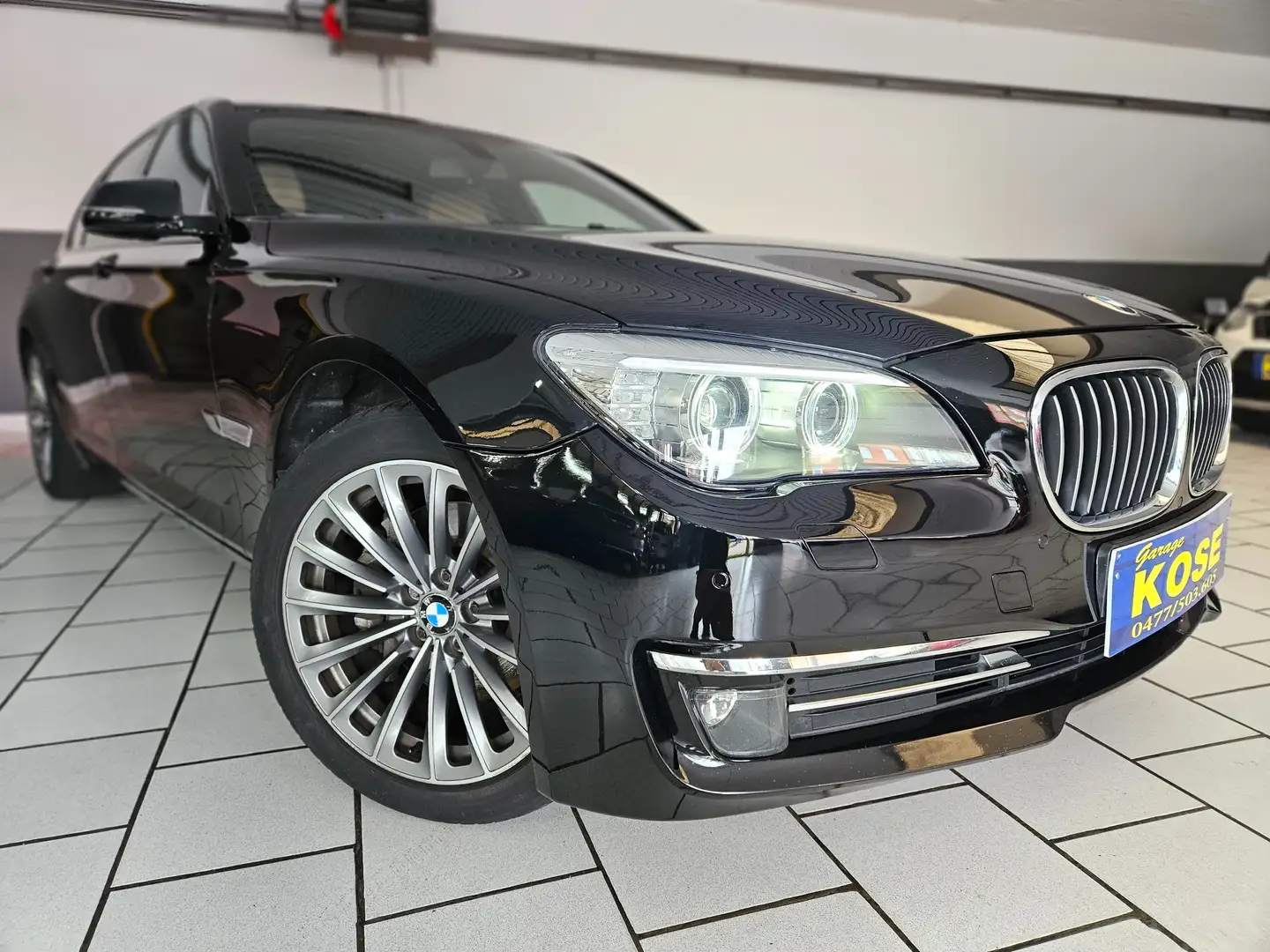 BMW 730 258CV CUIR//XENON//NAVI//BOITE AUTO//CAR-PASS Noir - 2