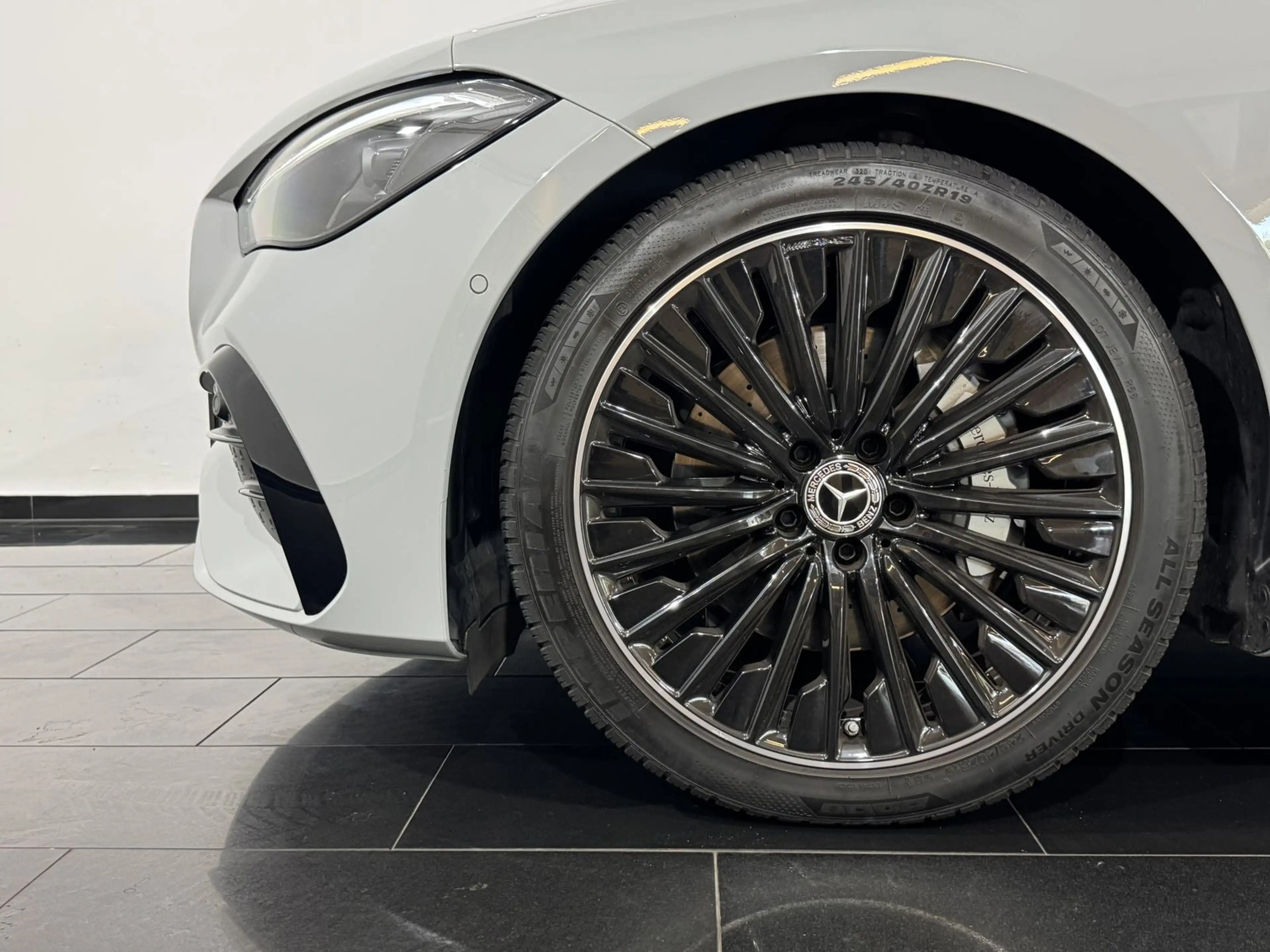 Mercedes-Benz CLE 220 d Coupe AMG-Line *19"*Pano*Night*Memory* — photo 11