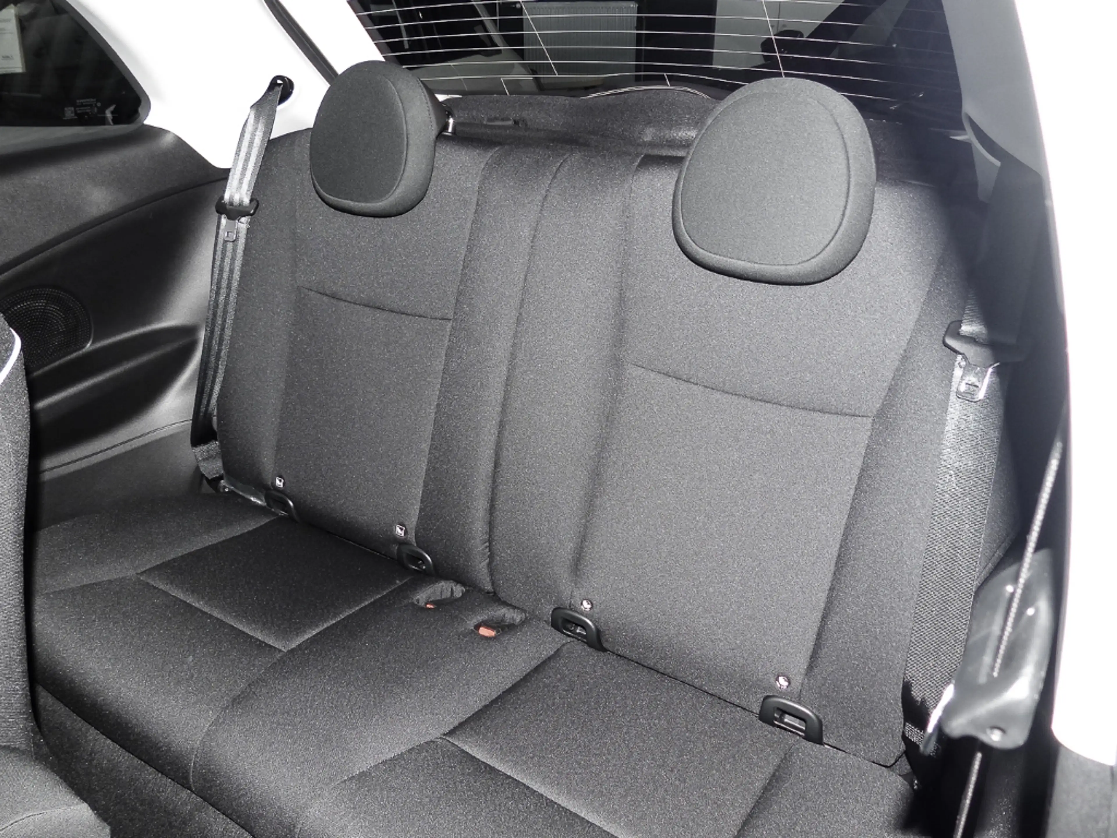 Fiat 500e Icon 42 kWh // Style-Paket // Komfort-Paket // — photo 9
