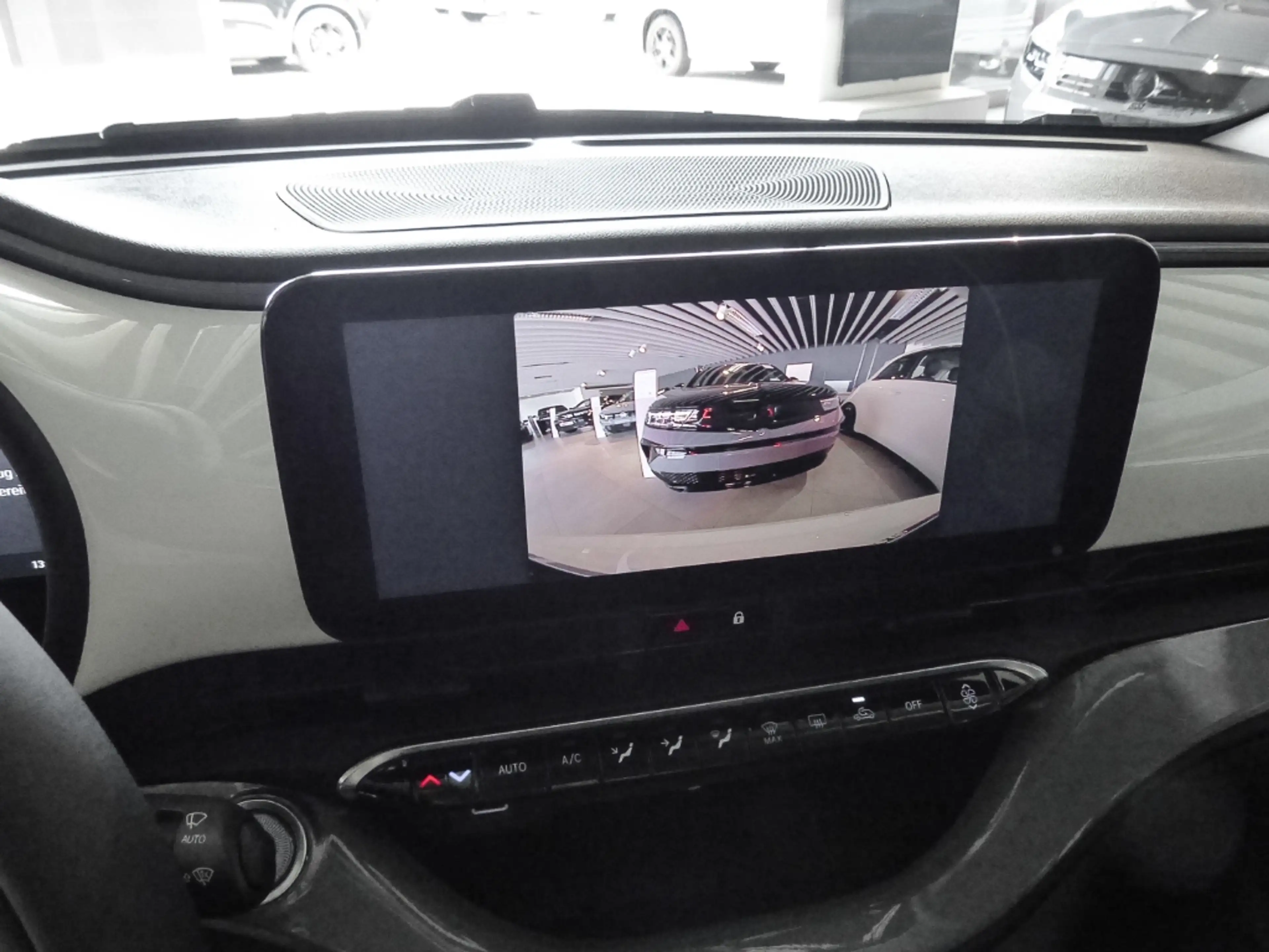 Fiat 500e Icon 42 kWh // Style-Paket // Komfort-Paket // — photo 7