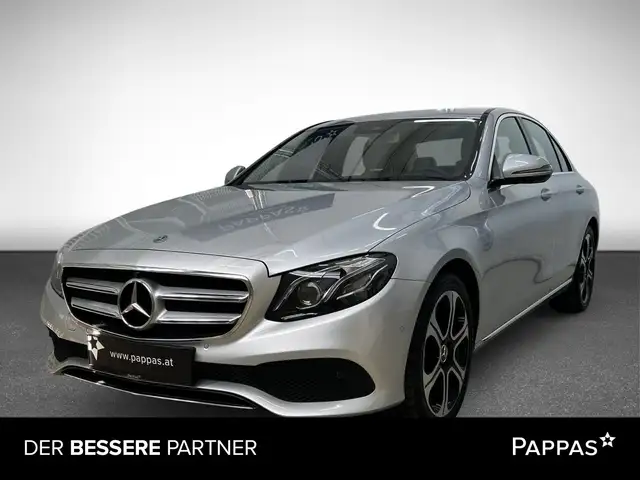Mercedes-Benz E 400 4MATIC Limousine SHZ