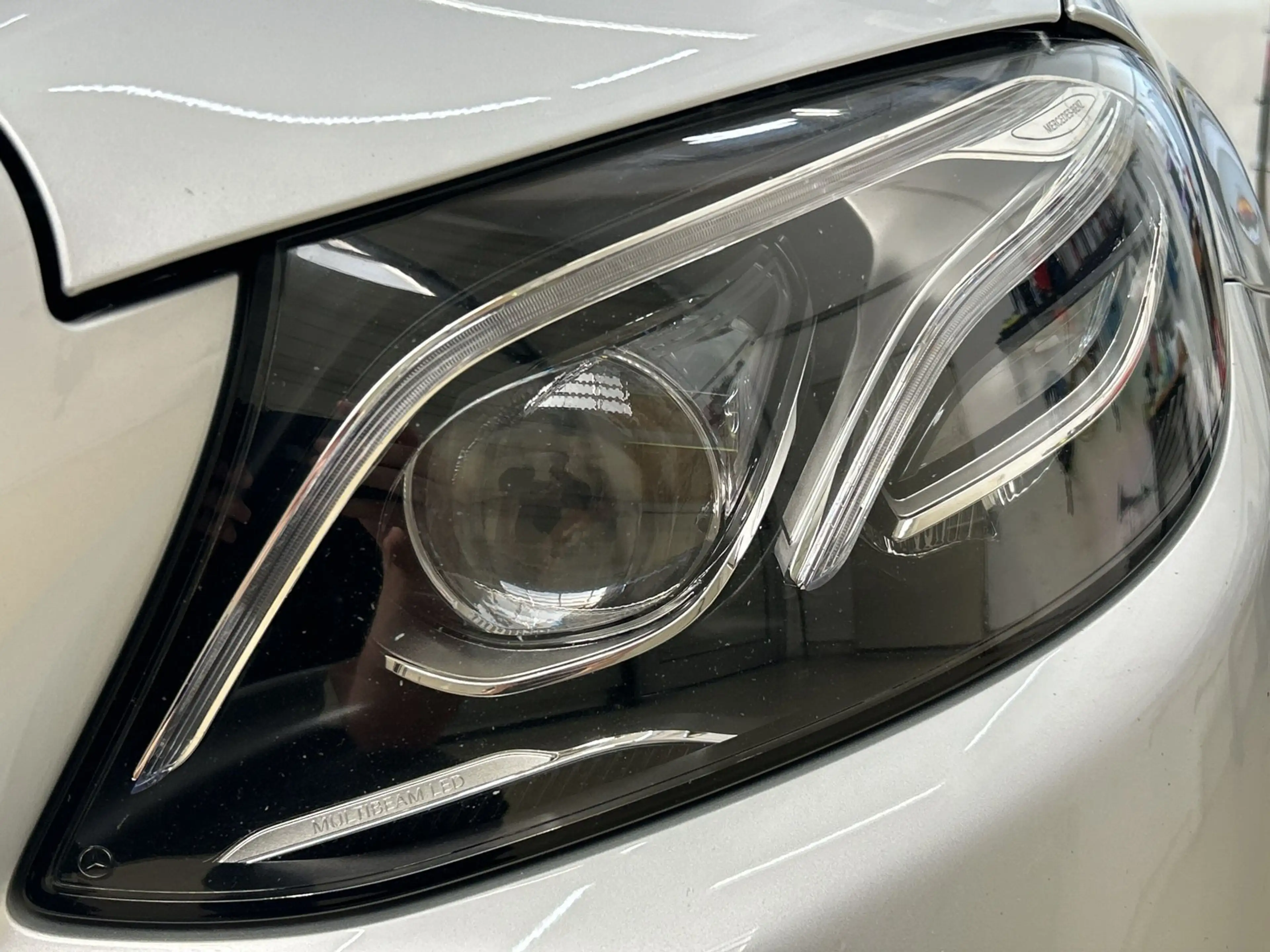 Mercedes-Benz E 400 4MATIC Limousine SHZ Navi — photo 14