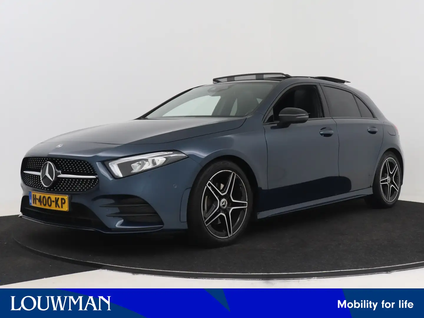 Mercedes-Benz A 180 Business Solution AMG | Panoramisch dak | Widescre Blauw - 1