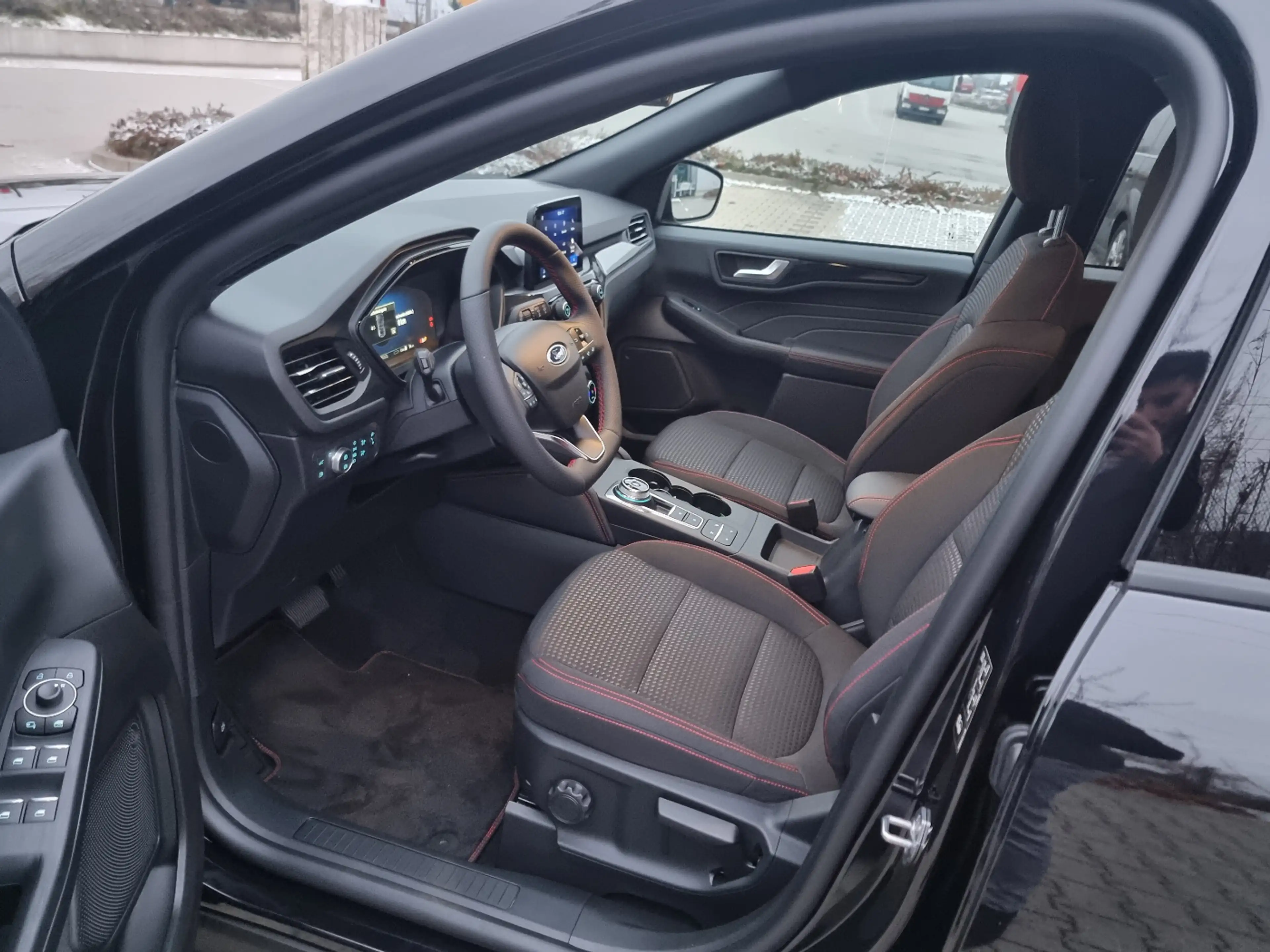 Ford Kuga ST-Line Navigation+Kamera+Winterpaket — photo 7