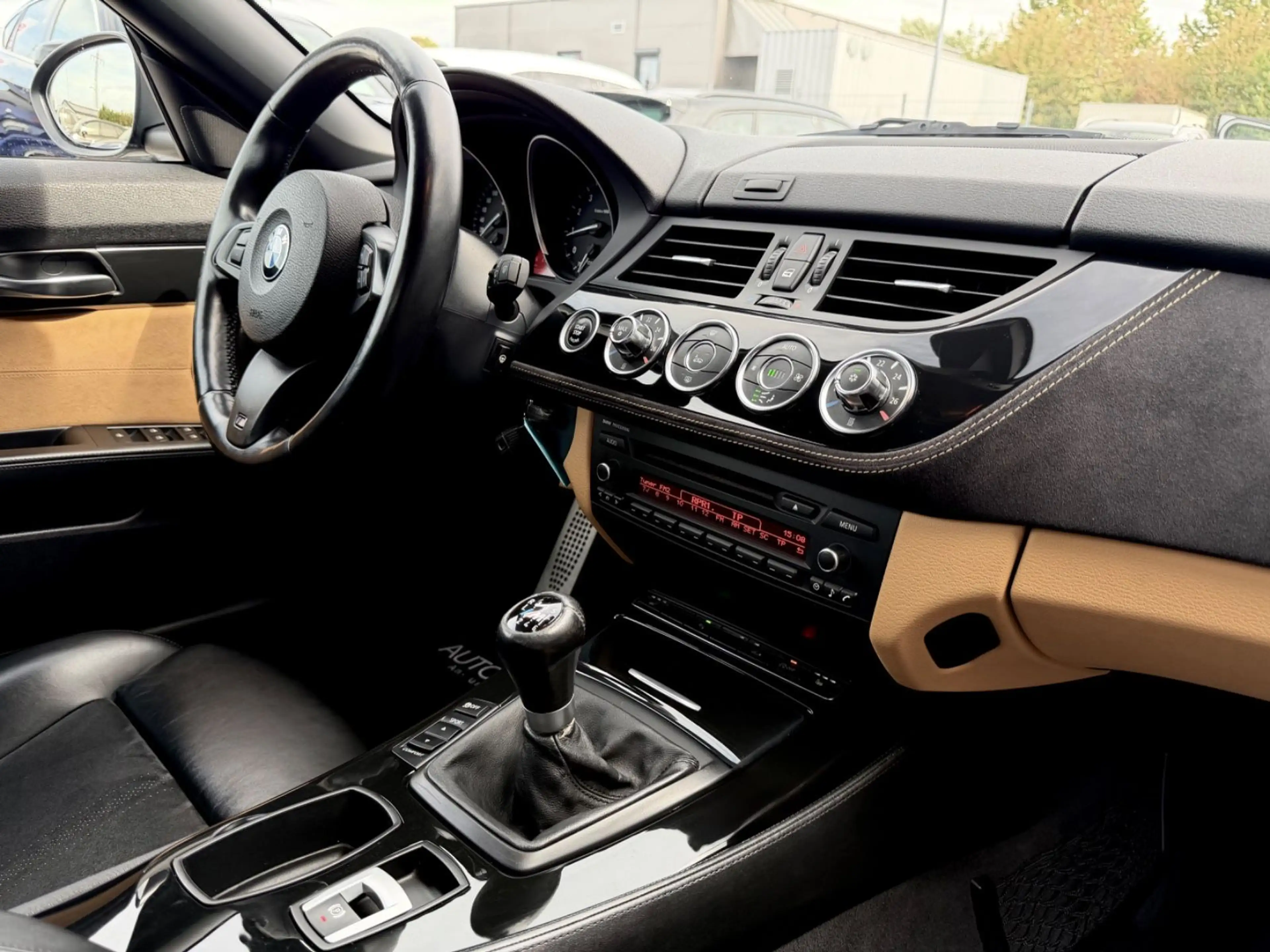 BMW Z4 Roadster 2.0i sdrive // M Sport Paket // — photo 10