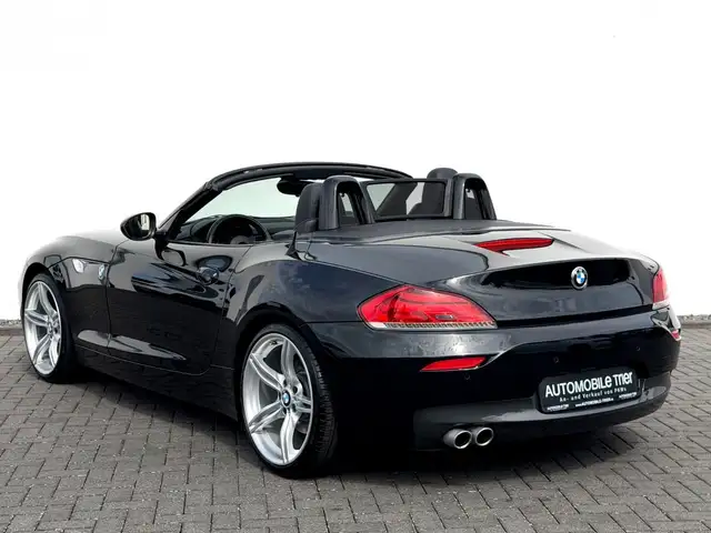 BMW Z4 view 7
