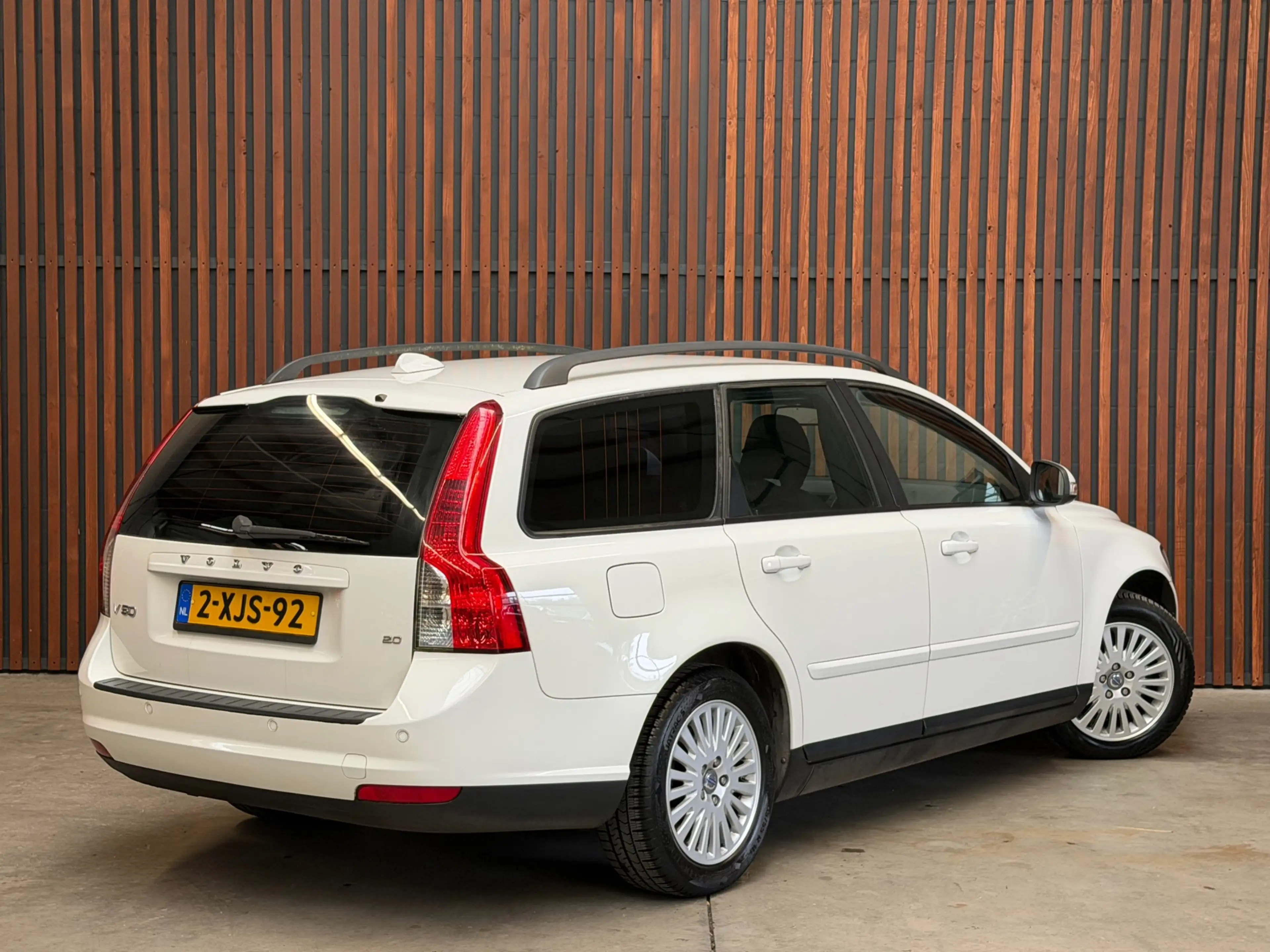 Volvo V50 2.0 Climate-Cruise-Pdc-Dealer OH-1e Eig! — photo 5