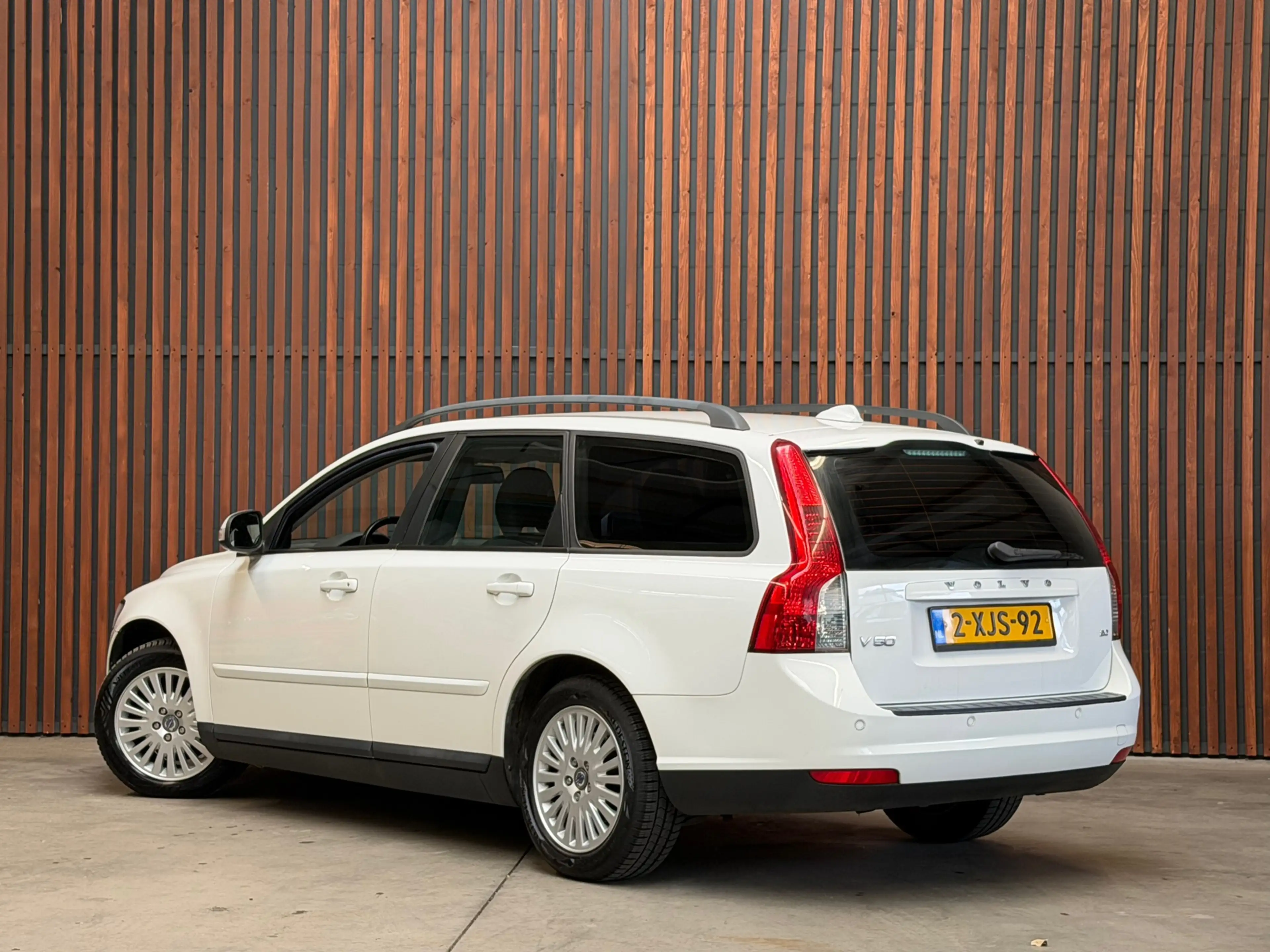 Volvo V50 2.0 Climate-Cruise-Pdc-Dealer OH-1e Eig! — photo 7