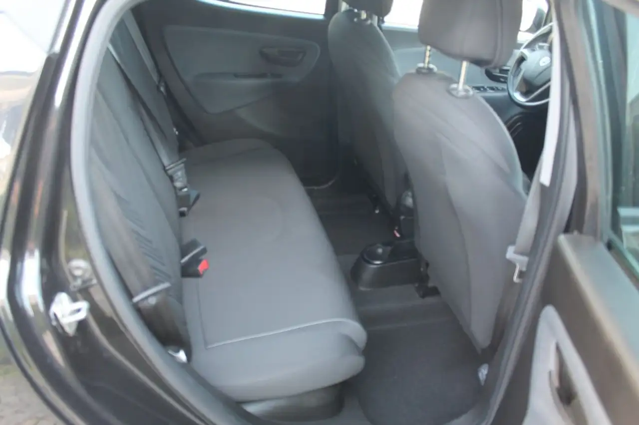 Lancia Ypsilon 2022 — фото 10