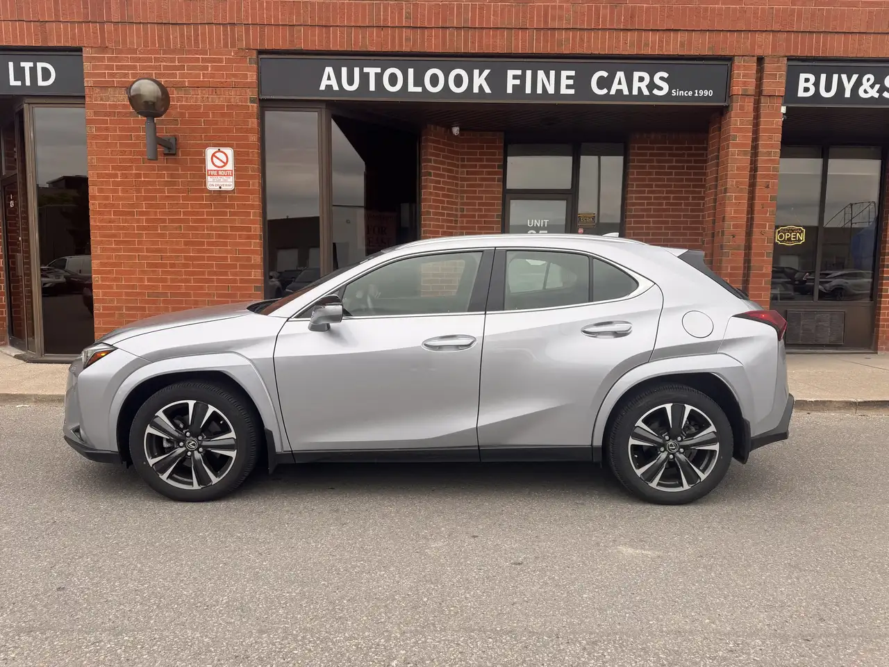 Lexus UX снимка Lexus UX