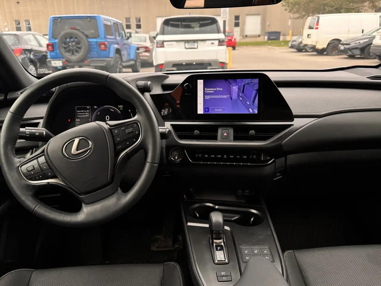 Lexus UX снимка Lexus UX