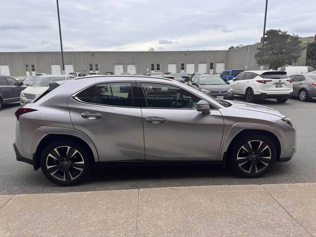 Lexus UX снимка Lexus UX
