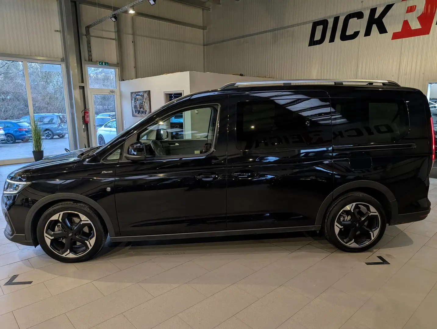 Ford Grand Tourneo Active 7-Sit Bi-LED Cam Pano AHK Schwarz - 2