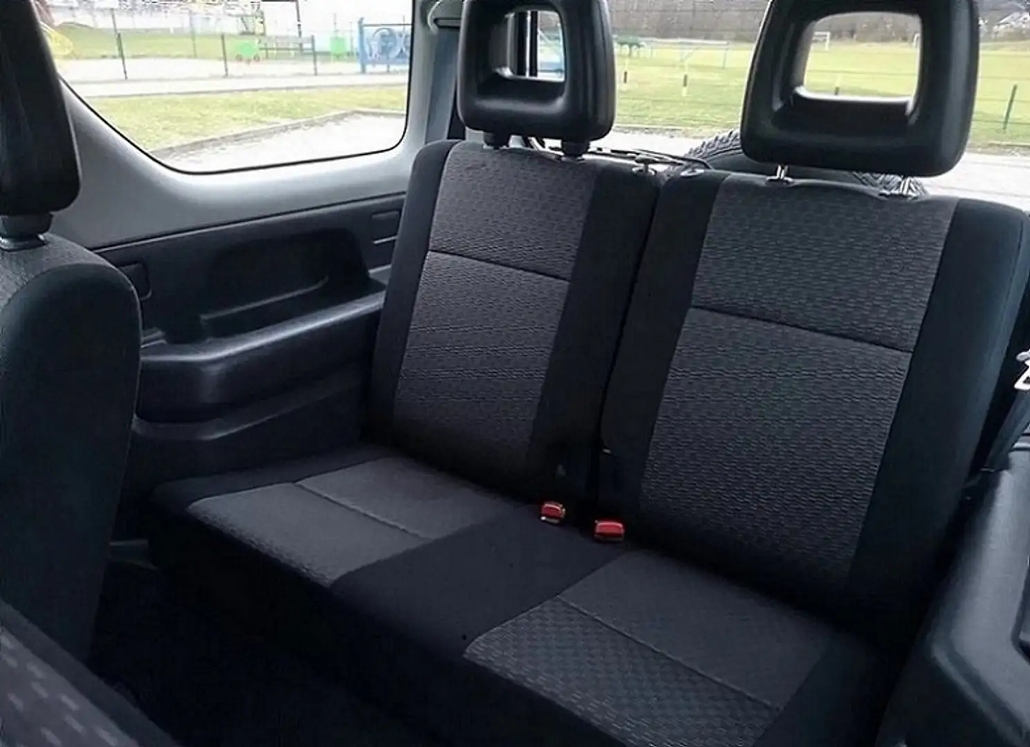 Suzuki Jimny Comfort Gris - 2
