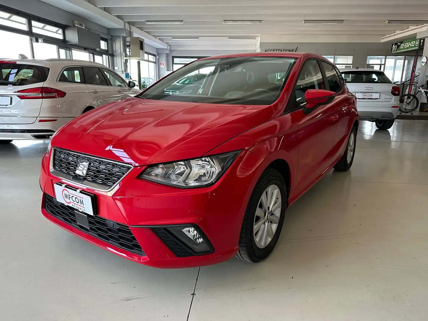 SEAT Ibiza 1.0 tgi Style 90cv Rosso - 1