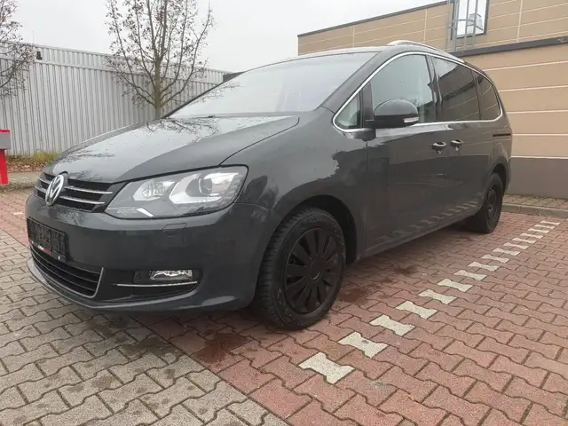 Volkswagen Sharan Highline*EURO6*AHK*SCHIEBETÜREN*
