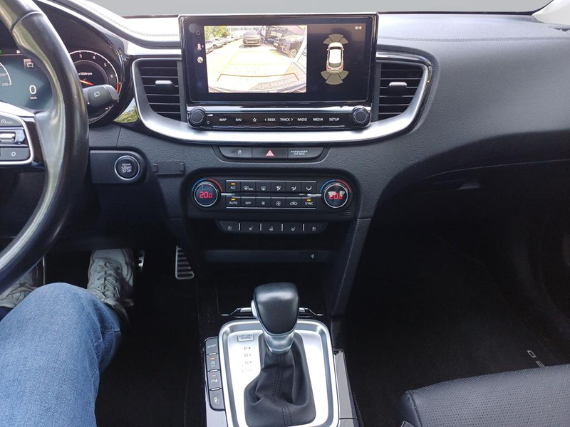 Kia XCeed Platinum Edition PANO LED SHZ — photo 11