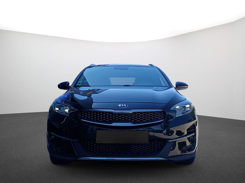 Kia XCeed Platinum Edition PANO LED SHZ — photo 2