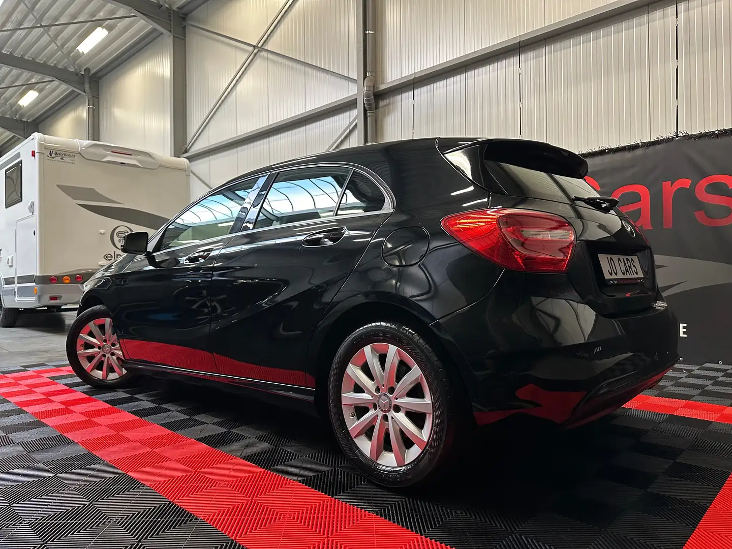 Mercedes-Benz A 180 /Benzine/Navi/Airco/cc/pdc/Zv/leder/16"/ Zwart - 2