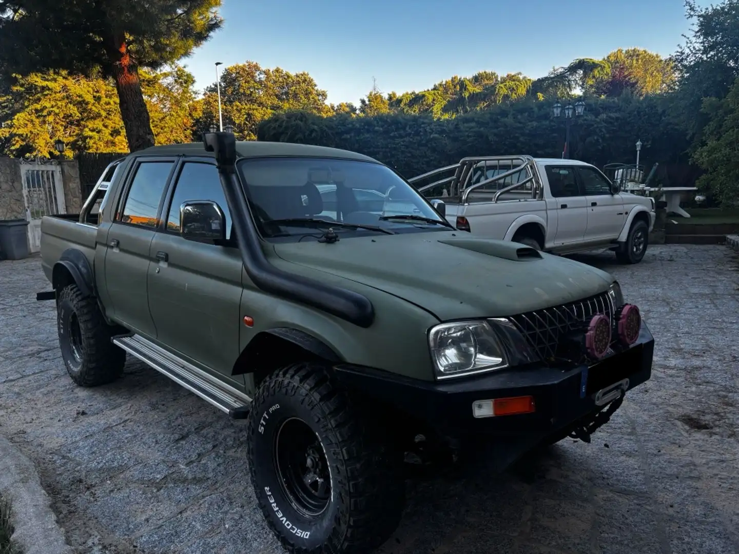 Mitsubishi Montero Sport 2.5 TDi GLS Plus Verde - 1