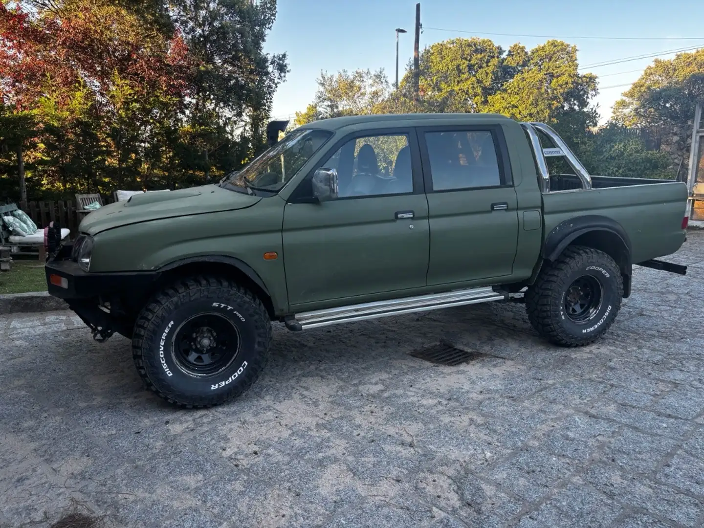 Mitsubishi Montero Sport 2.5 TDi GLS Plus Verde - 2