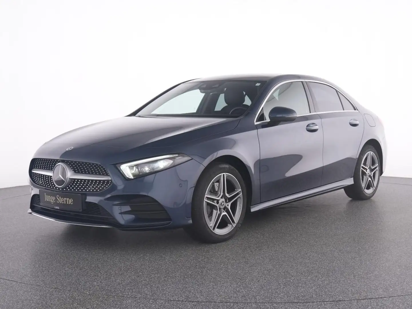 Mercedes-Benz A 250 e Lim AMG+Pano+MBeam+Sound+360°+Dist+KeyGo Blau - 2