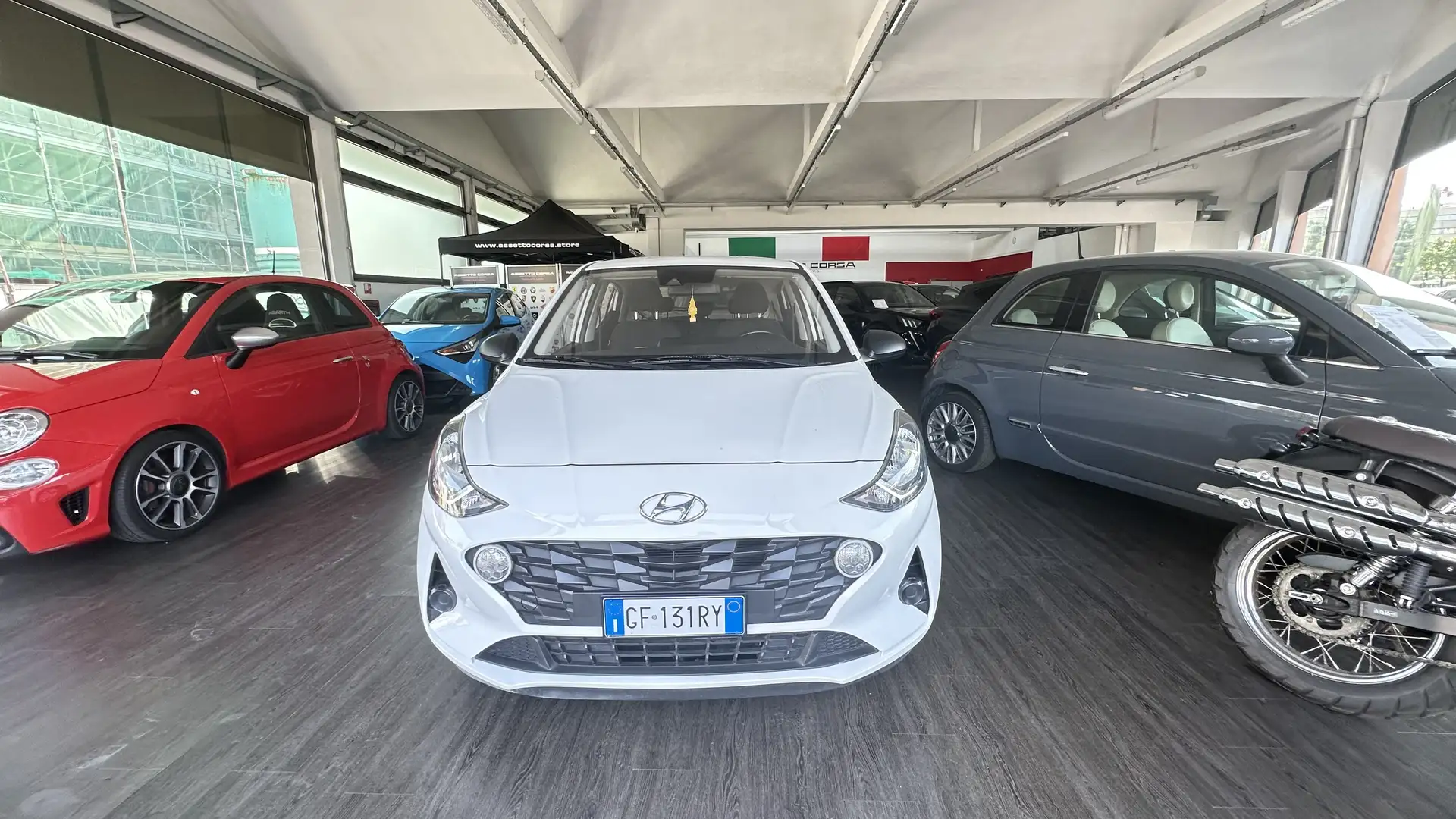 Hyundai i10 i10 1.0 mpi Advanced Bianco - 1