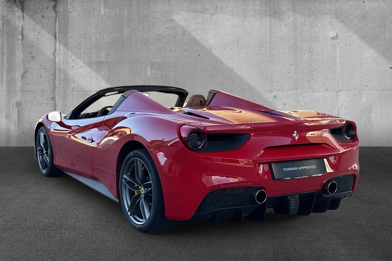 Ferrari 488 *1.Hand*Dt.Auto*Lift*Parkkamera — photo 4