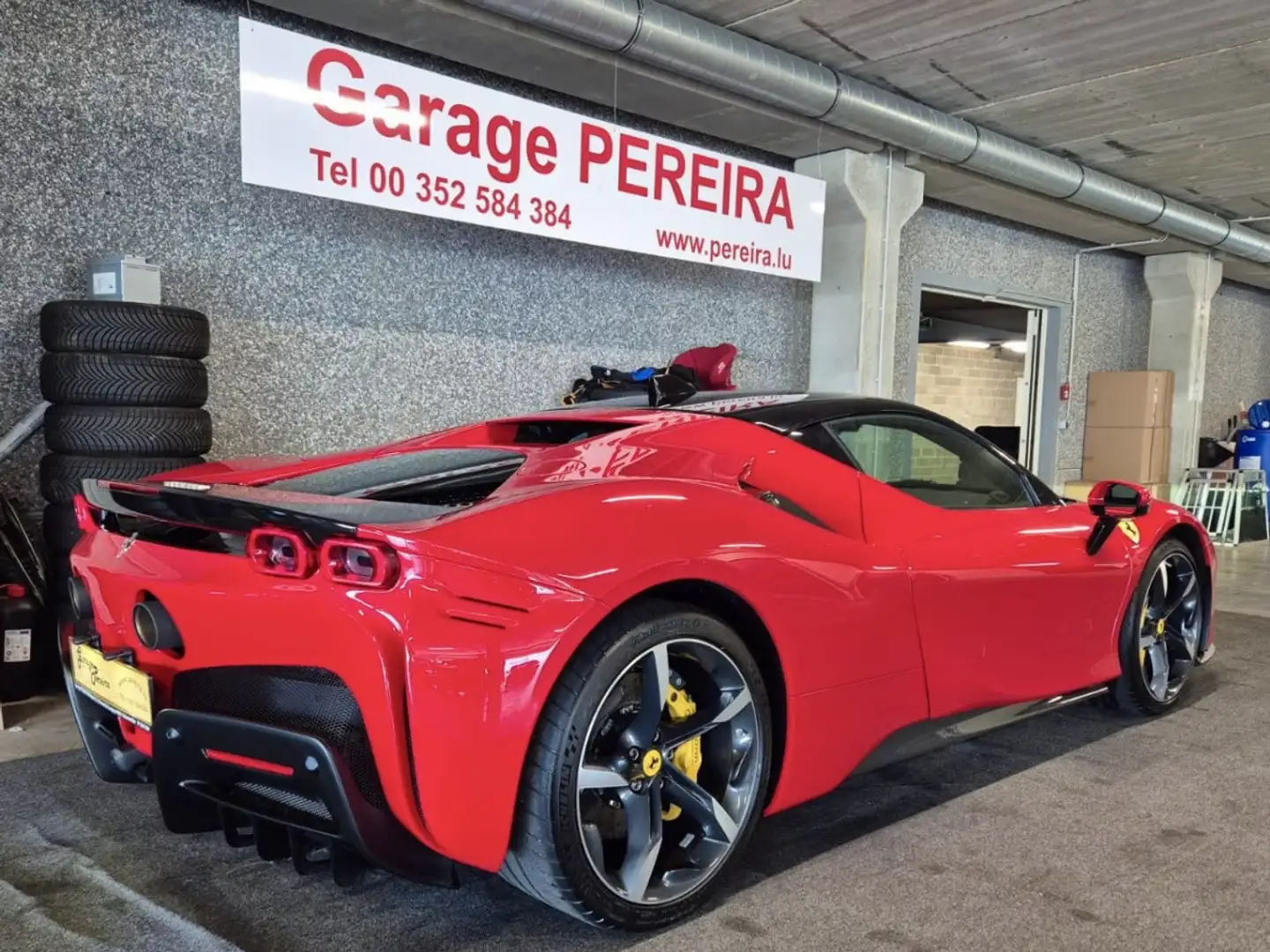 Ferrari SF90 Stradale DAYTONA RACING SEATS FULL ELECTRIC CARBON LIFT JBL Rot - 2