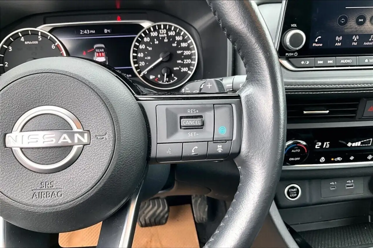 Nissan Rogue снимка Nissan Rogue