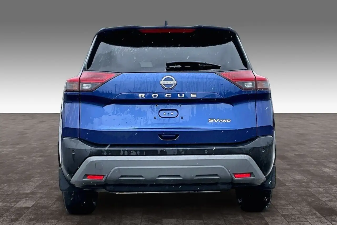Nissan Rogue снимка Nissan Rogue