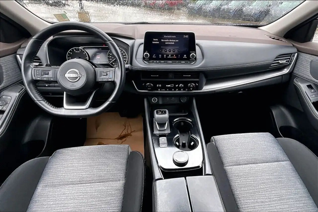 Nissan Rogue снимка Nissan Rogue
