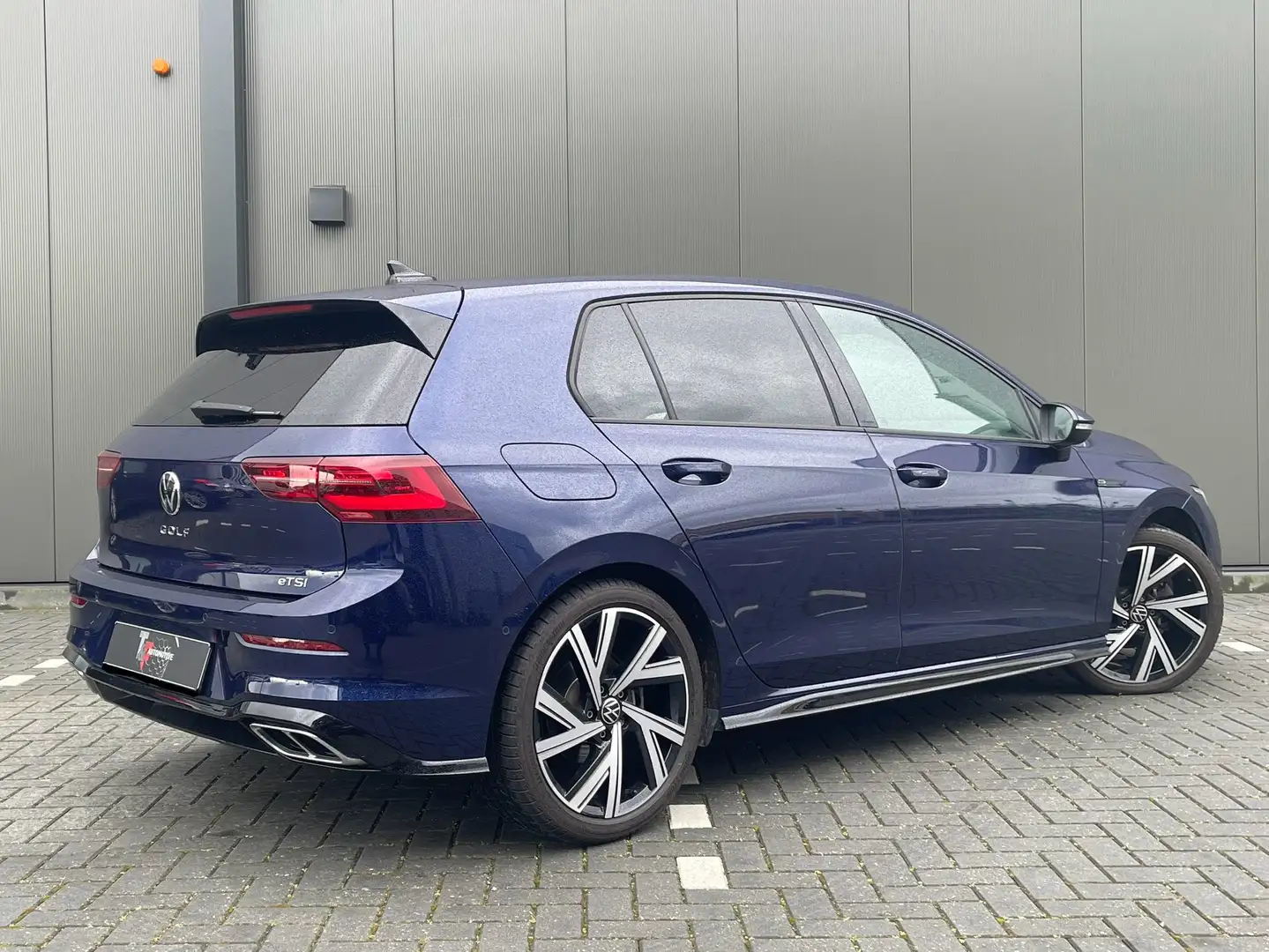 Volkswagen Golf 8 R-Line - Pano - Camera - ACC - Dodehoek - PDC Azul - 2