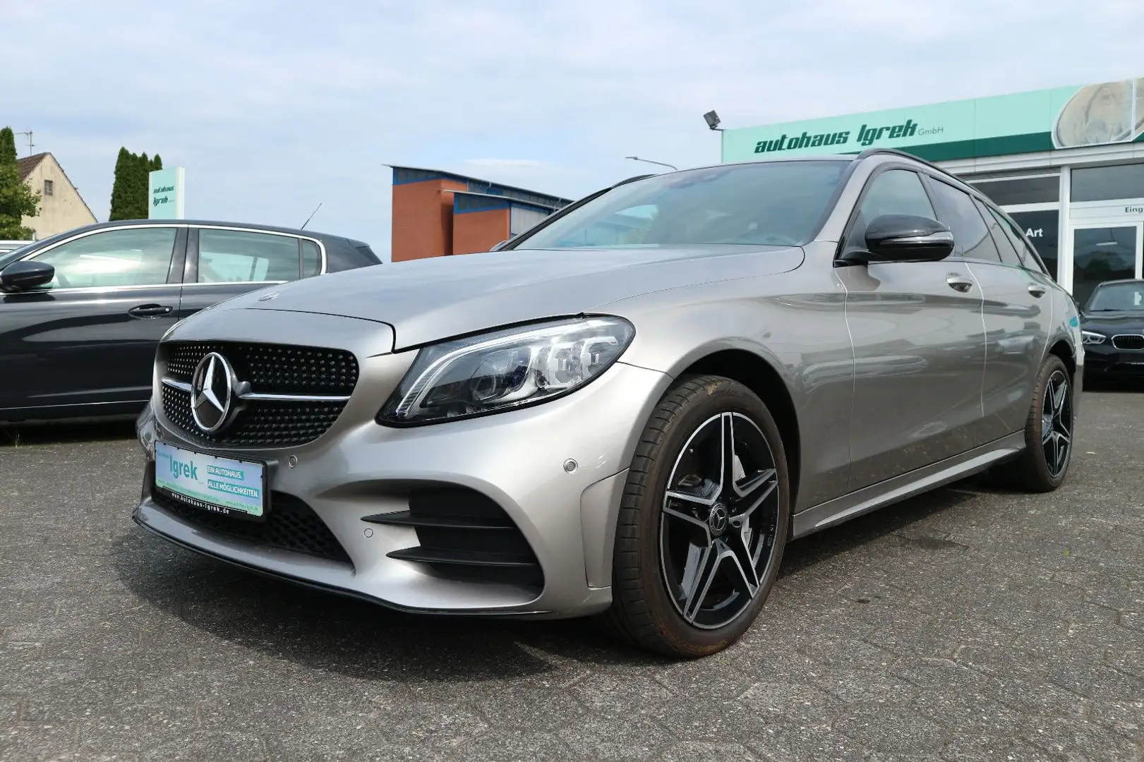 Mercedes-Benz C 400 C400  4Matic AMG/Pano/Leder/Navi/AHK/Kamera/Auto Ezüst - 1