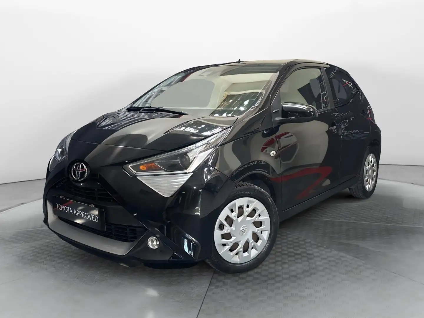 Toyota Aygo Aygo Connect 1.0 VVT-i 72 CV 5 porte x-play - 1