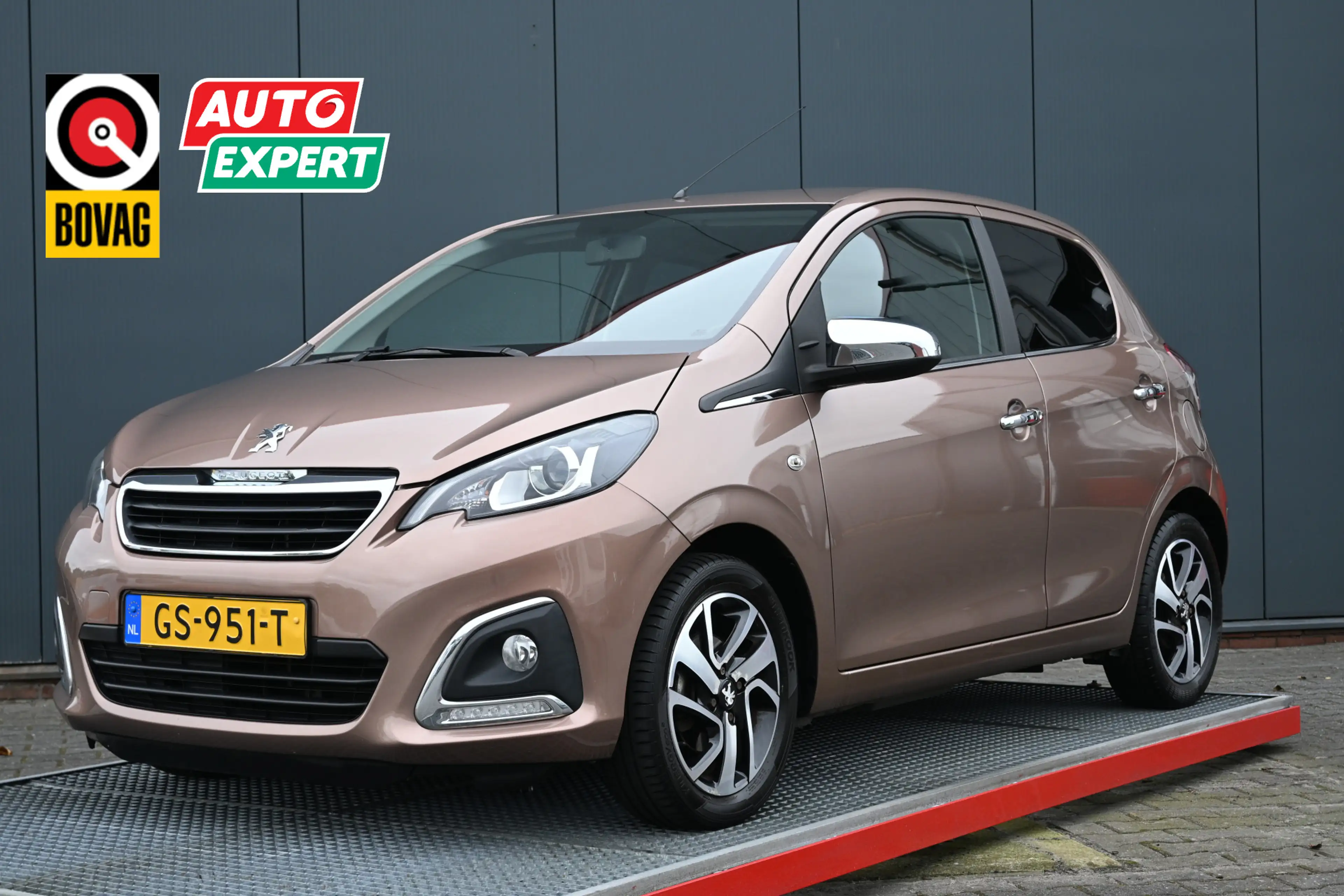 Peugeot 108 1.0 e-VTi Première trekhaak camera climate